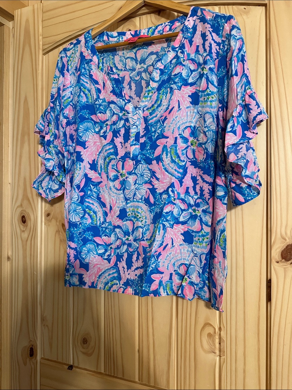 Lilly Pulitzer Blue & Pink Floral Ruffle-Sleeve V-Neck Top
